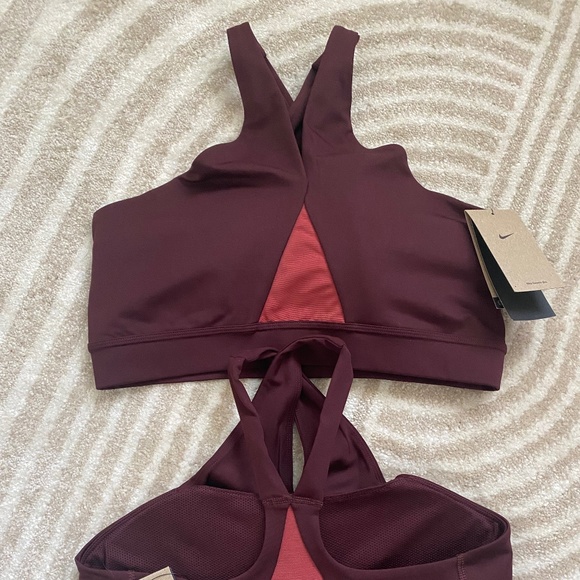 Nike Sports bras - Picture 1 of 1
